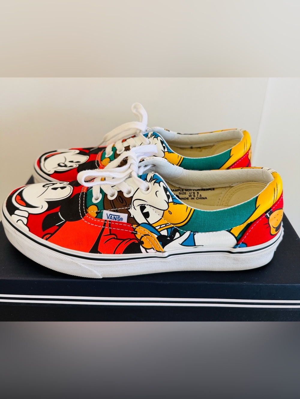 Nike Vans x Disney Era Mickey and Friends Multi Canvas Shoes VN0ZULGHF.